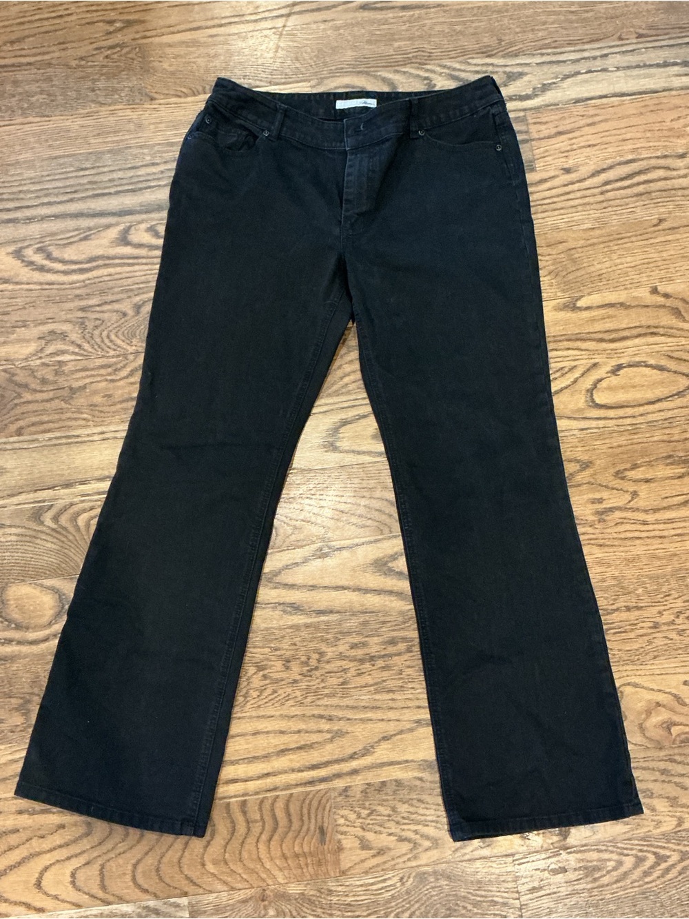 Chico's Platinum Black Straight Leg Jeans Size 2.5R US 14
